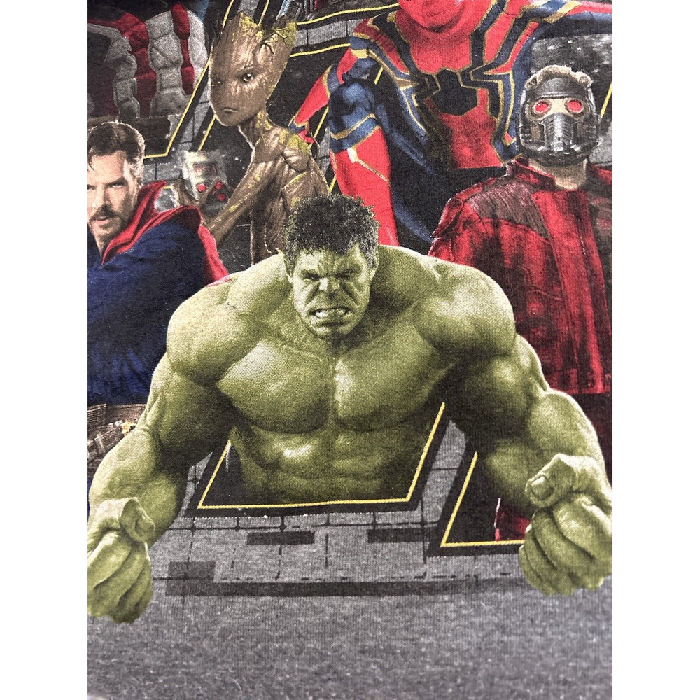 Avengers Men's T-shirt Size L Captain America, iron Man Black Panther Avengers - Picture 12 of 12